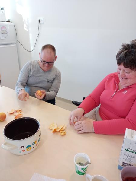 Sladko popoldne: palačinke, frape in dobra volja