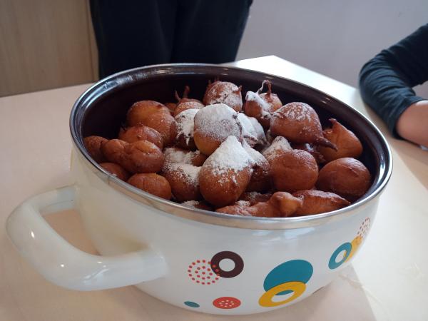 Peka mišk in ogled hokejske tekme