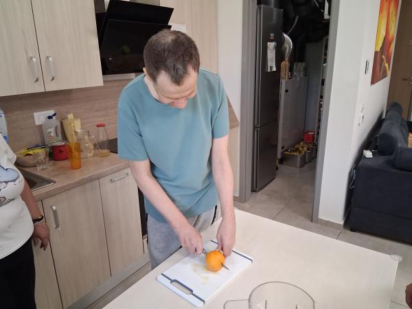 Petkovo razvajanje s sadnim smutijem 