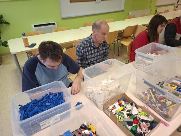 Lego delavnica – izdelava božičnih okraskov