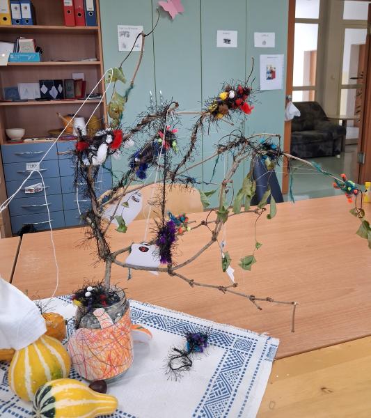 Ustvarjalna čarovnija v varstveni delavnici