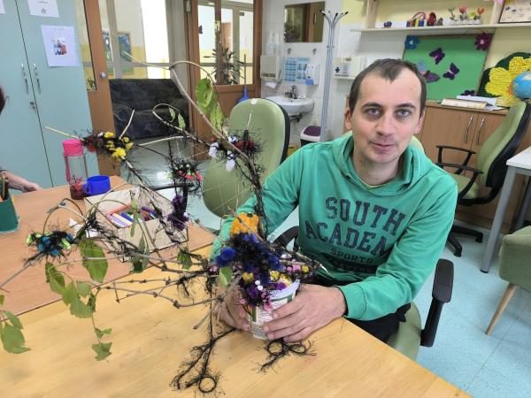 Ustvarjalna čarovnija v varstveni delavnici