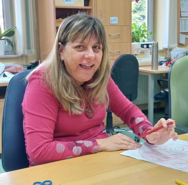 Ustvarjalna čarovnija v varstveni delavnici