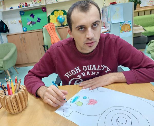 Ustvarjalna čarovnija v varstveni delavnici