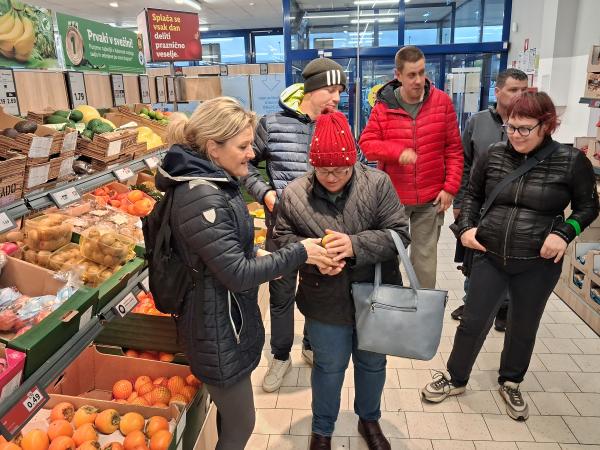 Nočitev v enoti Maksi